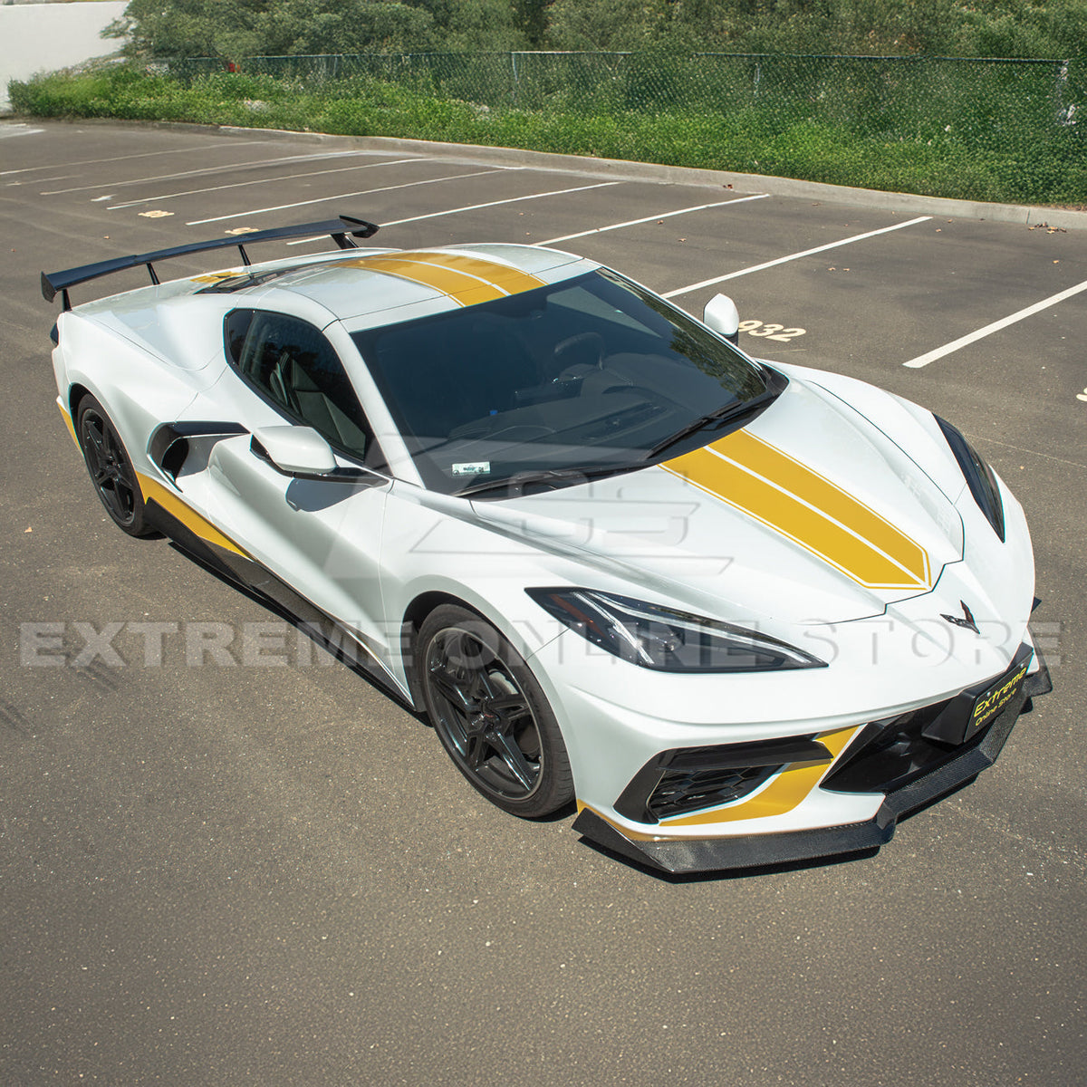 Chevrolet Corvette C8 DRY CARBON FIBER 5VM Side Skirts image 50
