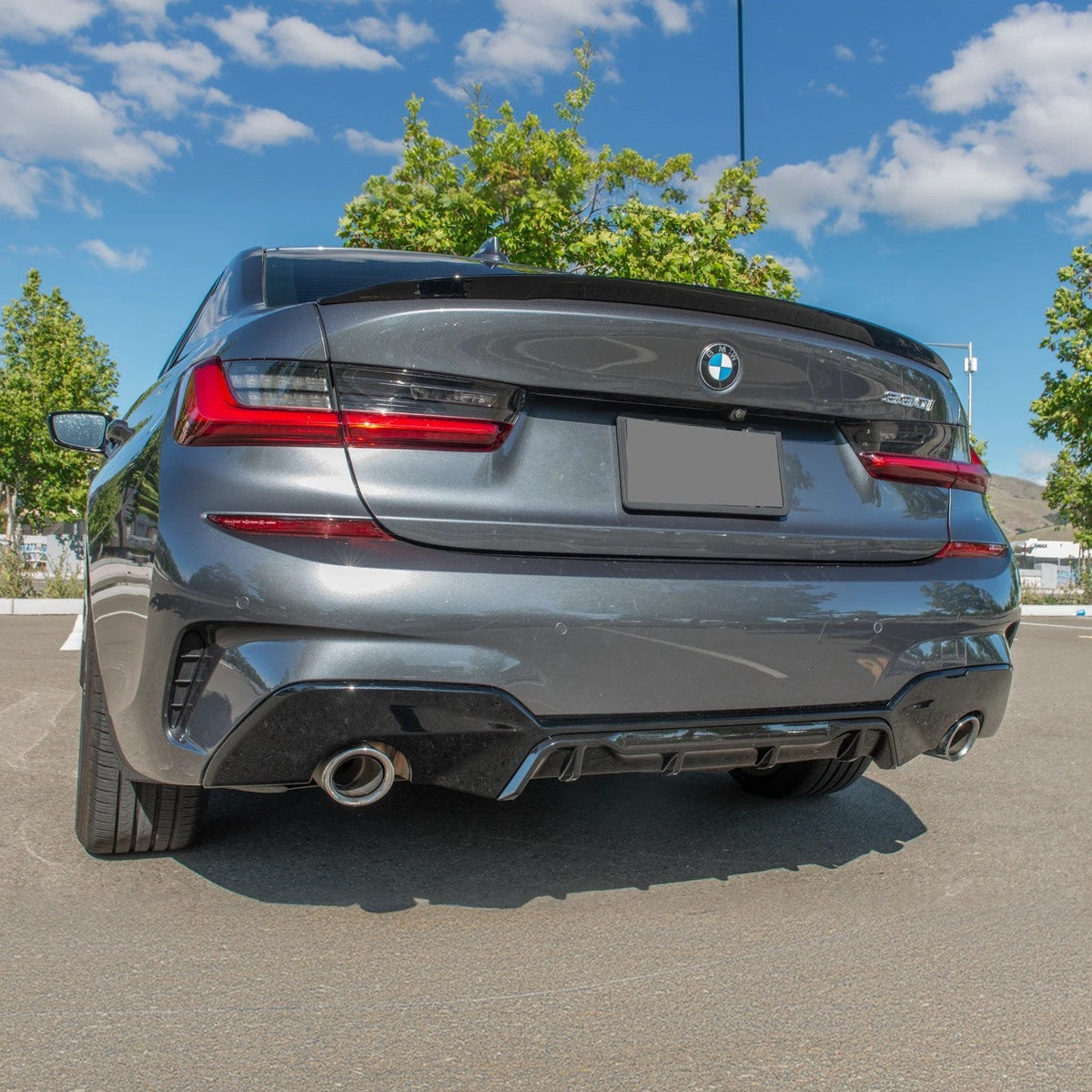 2019-Up BMW G20 3-Series M-Performance Rear Bumper Diffuser image 2