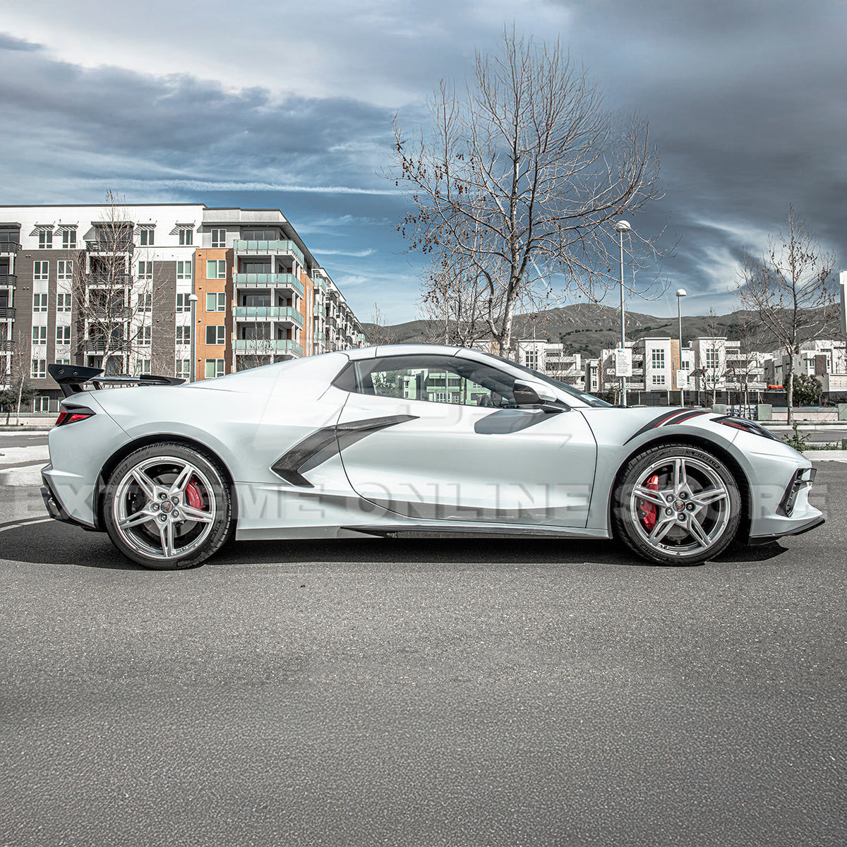 Chevrolet Corvette C8 Z51 Package Side Skirts image 30