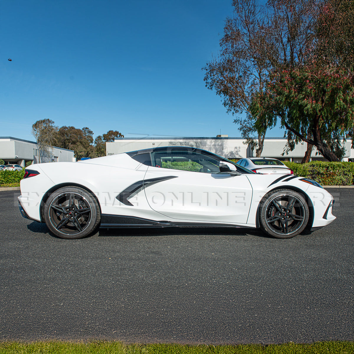 Chevrolet Corvette C8 3VM Side Skirts image 9