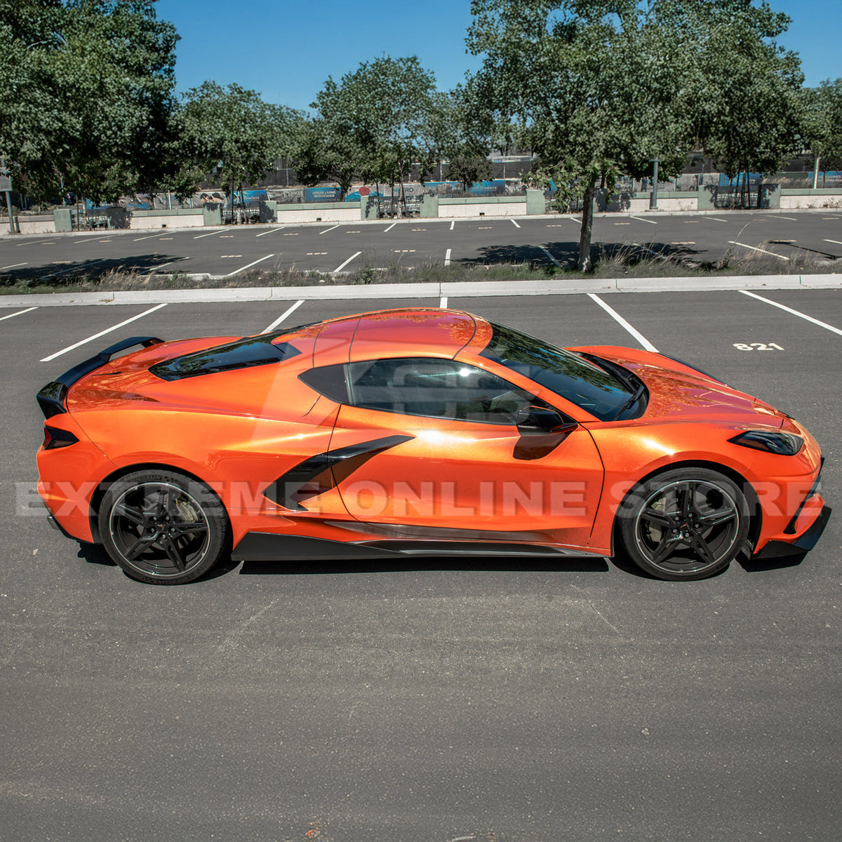 Chevrolet Corvette C8 DRY CARBON FIBER 5VM Side Skirts image 8