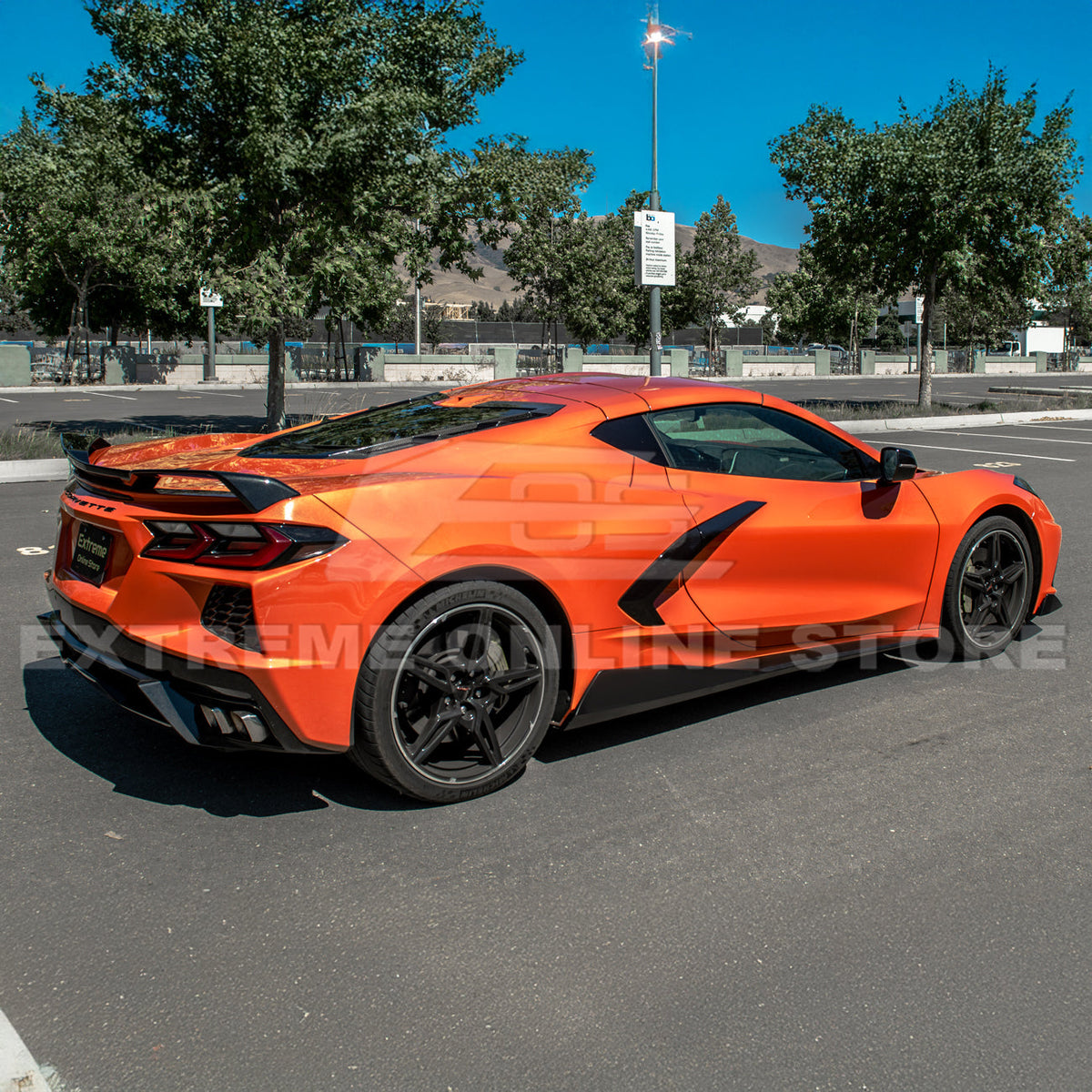 Chevrolet Corvette C8 DRY CARBON FIBER 5VM Side Skirts image 11