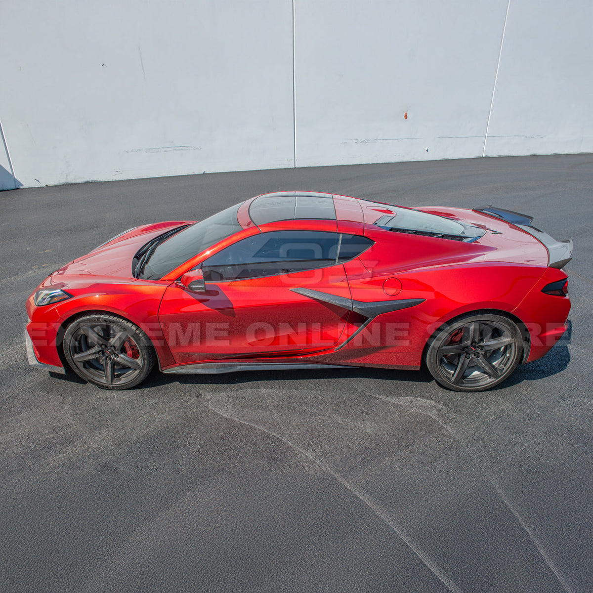 Chevrolet Corvette C8 Z06 / E-Ray DRY CARBON FIBER Side Skirts image 10