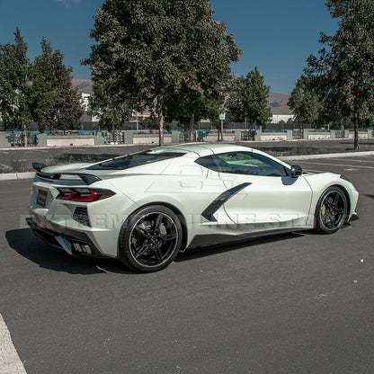 Chevrolet Corvette C8 DRY CARBON FIBER 5VM Side Skirts image 30