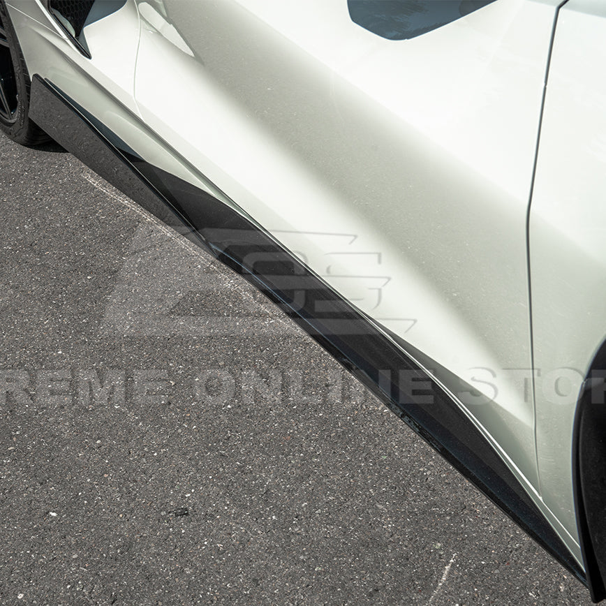 Chevrolet Corvette C8 DRY CARBON FIBER 5VM Side Skirts image 37