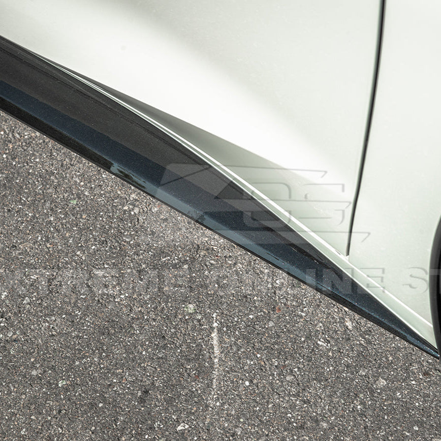 Chevrolet Corvette C8 DRY CARBON FIBER 5VM Side Skirts image 38