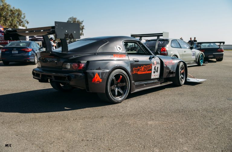 GT-1000 71"  Carbon Fiber Swan Neck Wing-Universal