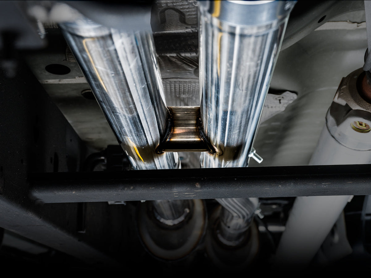 AWE 0FG Catback Split Rear Exit Exhaust for 4th Gen Silverado/Sierra 1500 6.2L (with bumper cutouts) - Quad Chrome Silver Tips image 12