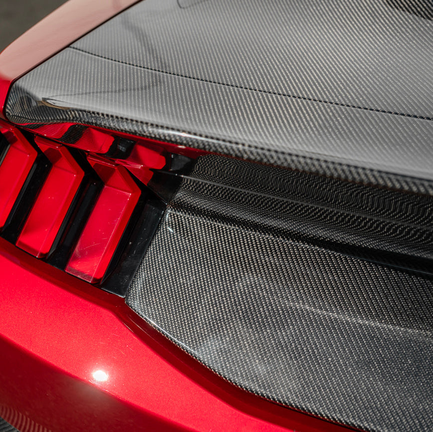 2024-Up Ford Mustang S650 | Super Snake Style Carbon Fiber Rear Trunk Lid with Integrated Spoiler image 11