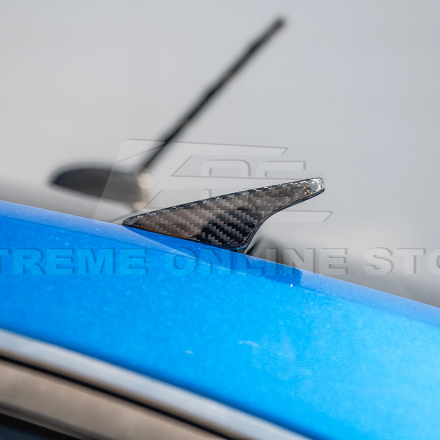 2008-09 Pontiac G8 Rear Roof Spoiler image 7