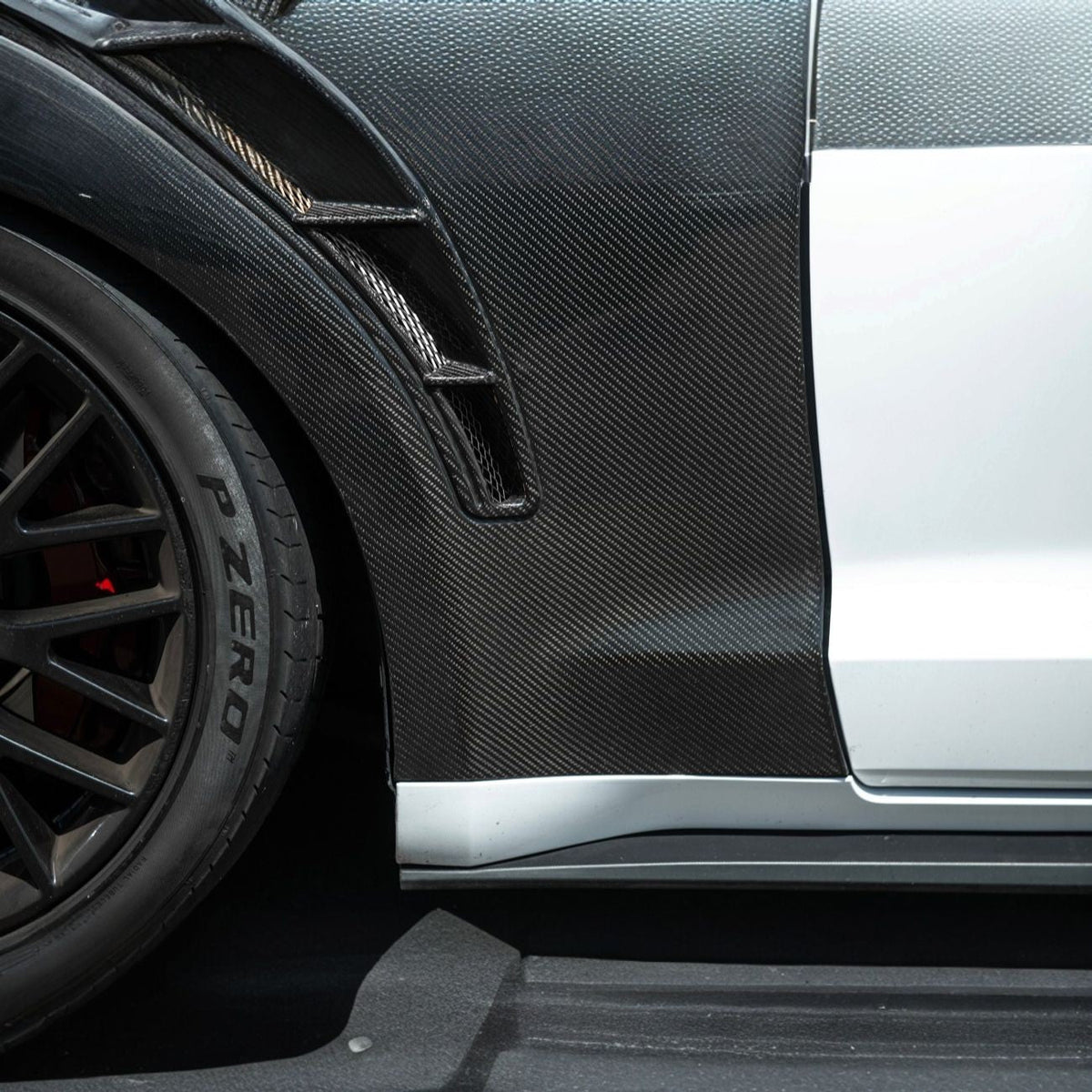 2018-2023 Ford Mustang Dry Carbon Fiber GT500 Style Side Vented Fender Pair image 11