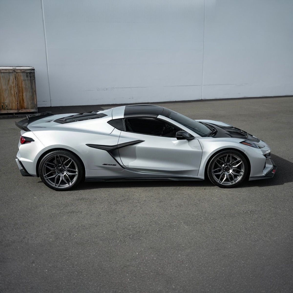 Corvette C8 Ray | Z06 | ZR1 EOS Performance Package Side Skirts image 5