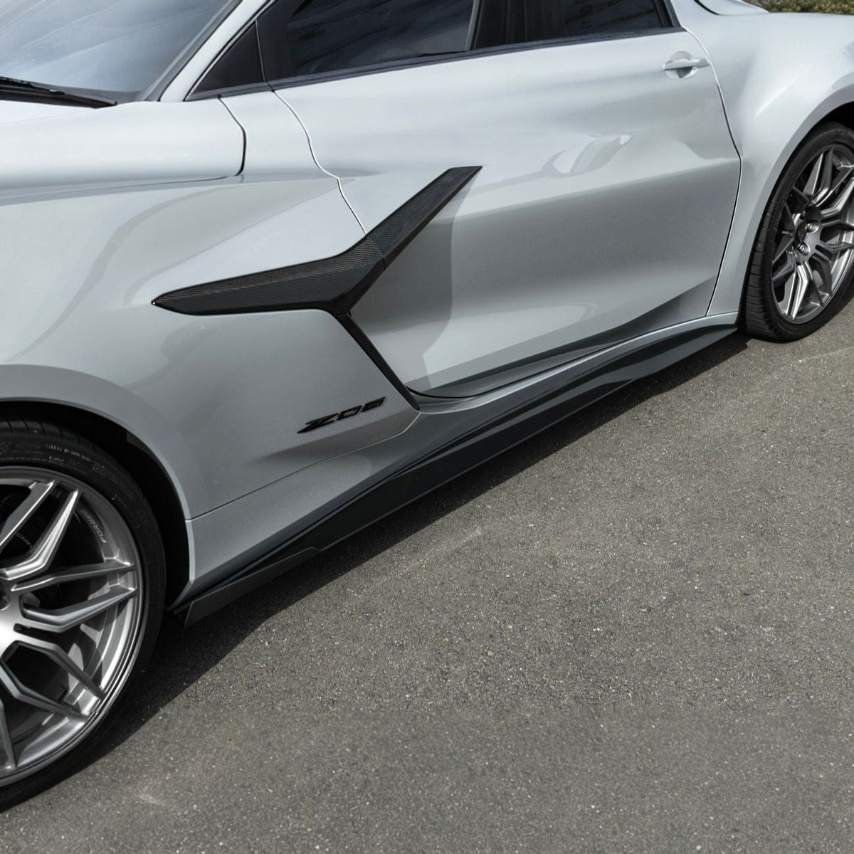 Corvette C8 Ray | Z06 | ZR1 EOS Performance Package Side Skirts image 16