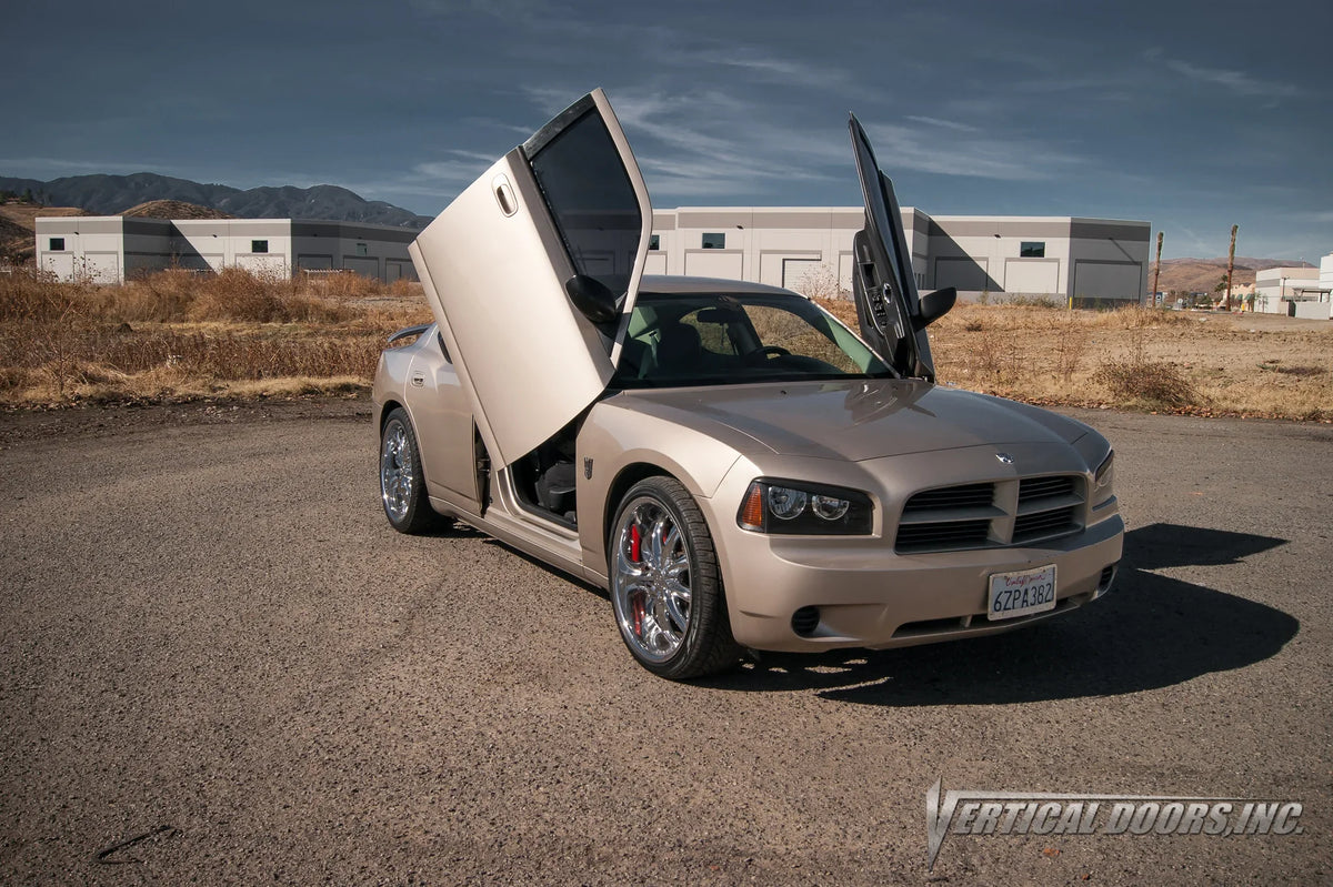 Dodge Charger 2005-2010 Vertical Doors Kit image 4