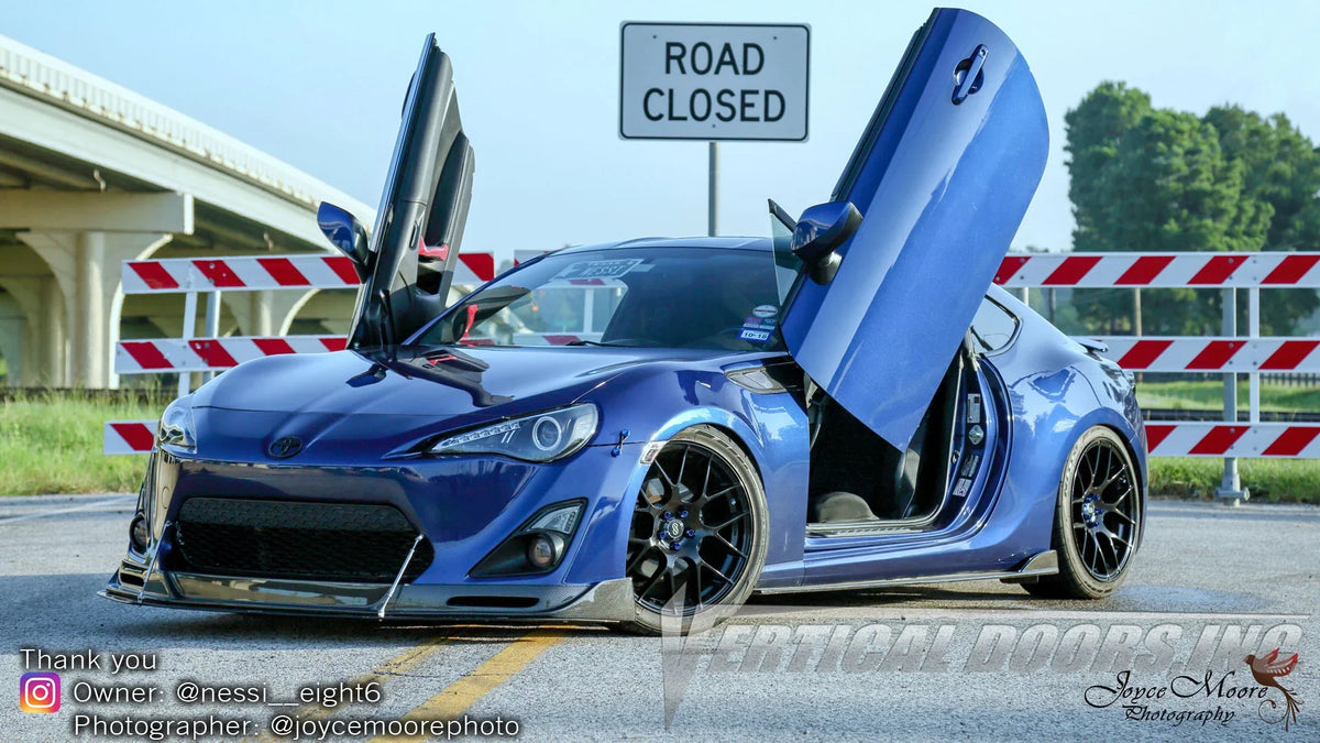 Scion FRS 2012-2021 Vertical Doors Kit image 2