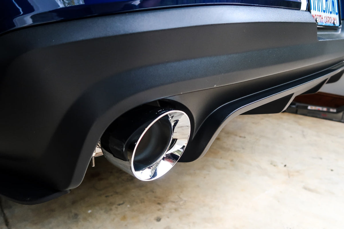 AWE Track Edition Axle-back Exhaust for the S197 Ford Mustang GT - Chrome Silver Tips image 2