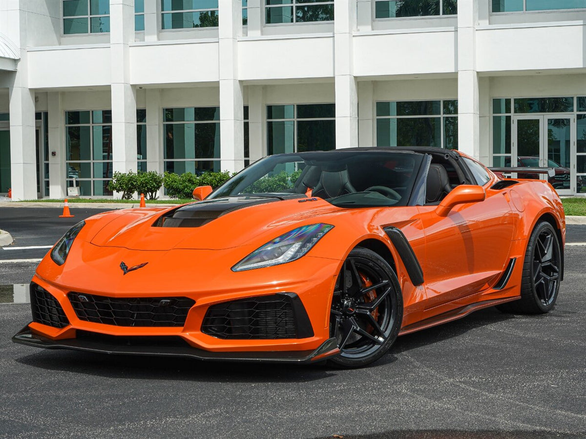Chevrolet Corvette C7 ZR1 DRY CARBON FIBER Front Splitter image 5