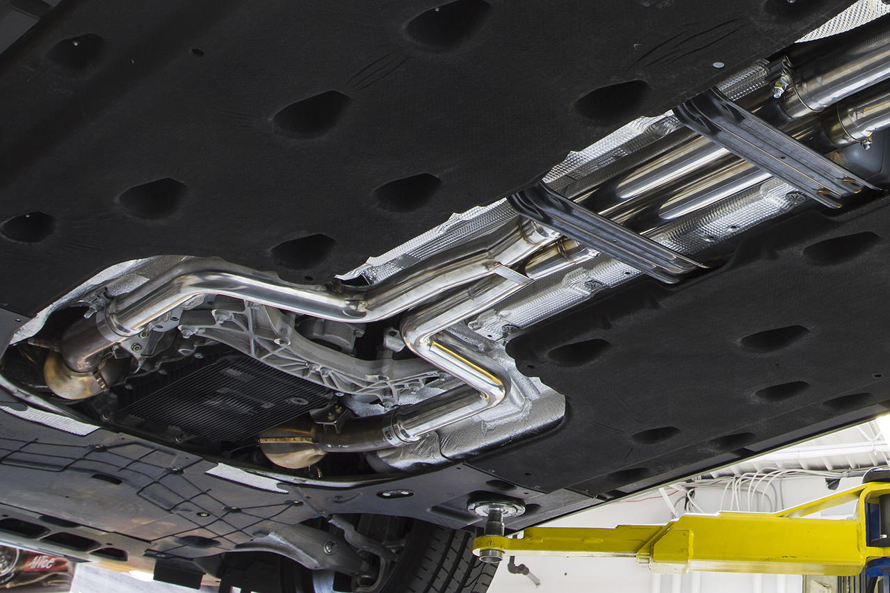 Fabspeed Maserati Ghibli Resonator Bypass X-Pipe (2013+)