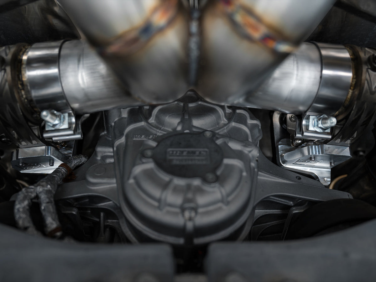 AWE SwitchPath Exhaust for C8 Corvette Z06 - Diamond Black Tips image 5