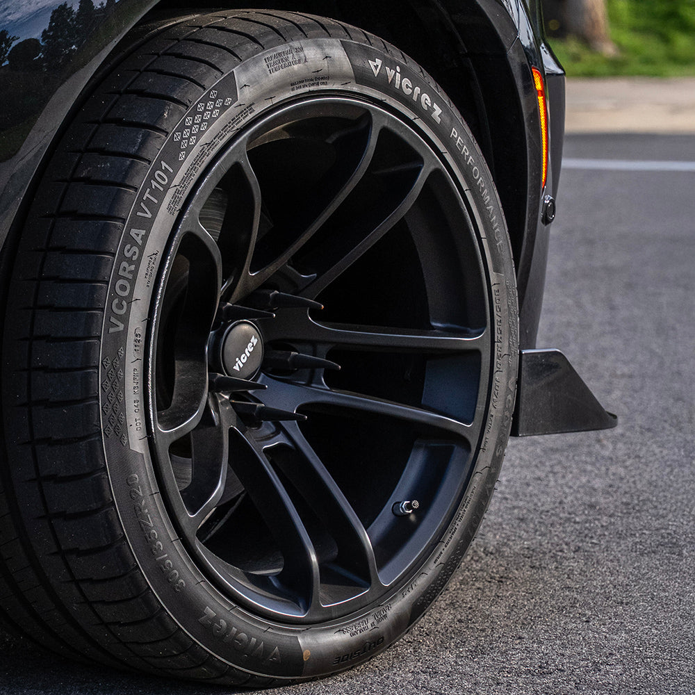 Vicrez VCORSA VT101 tread detail